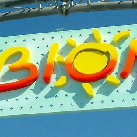 Elegant Seaview Flat With Private Terrace Бібіоне