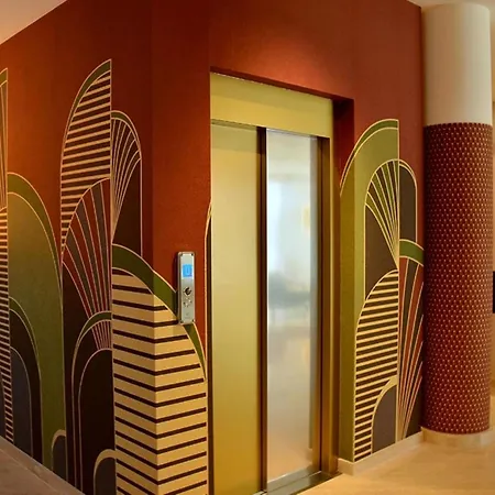 Elegant Seaview Flat With Private Terrace Бібіоне