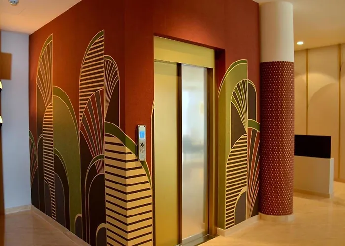 Elegant Seaview Flat With Private Terrace Бібіоне