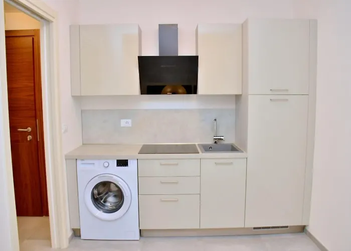 Elegant Seaview Flat With Private Terrace * 比比翁