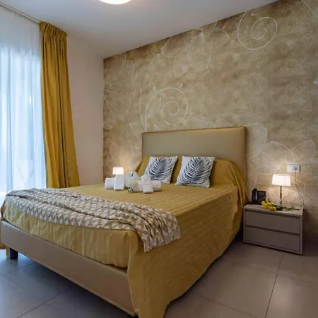 Elegant Seaview Flat With Private Terrace 比比翁